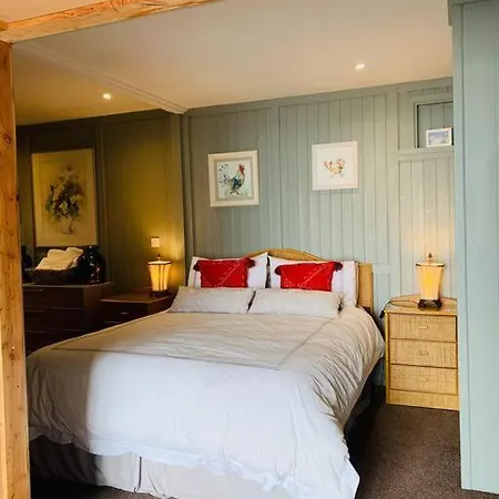 O' Carroll's Cove - Cove Caherdaniel