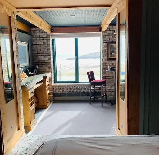 O' Carroll's Cove - Cove Apartment *